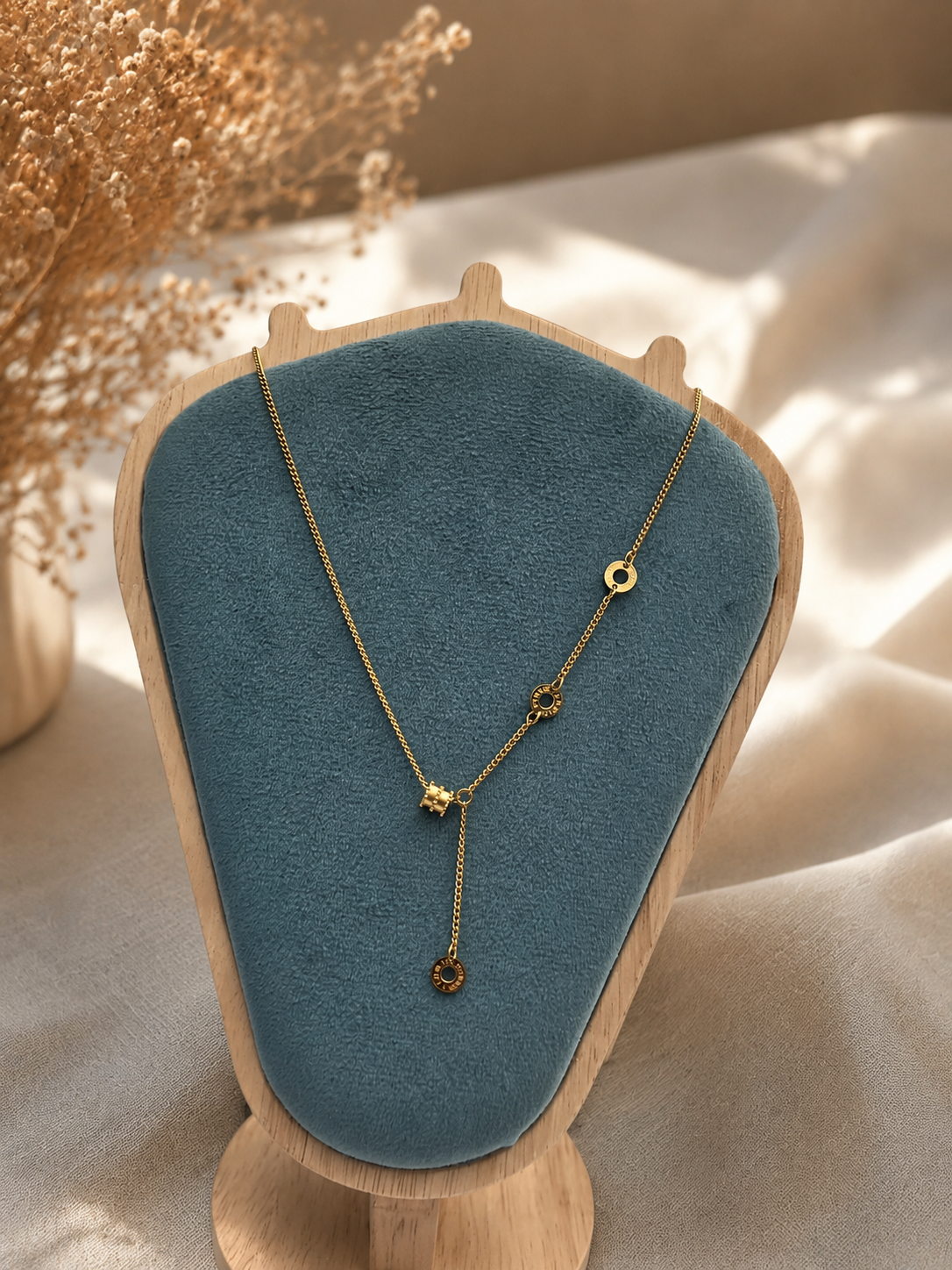 Gold Dual-Tone Circle Lariat Necklace