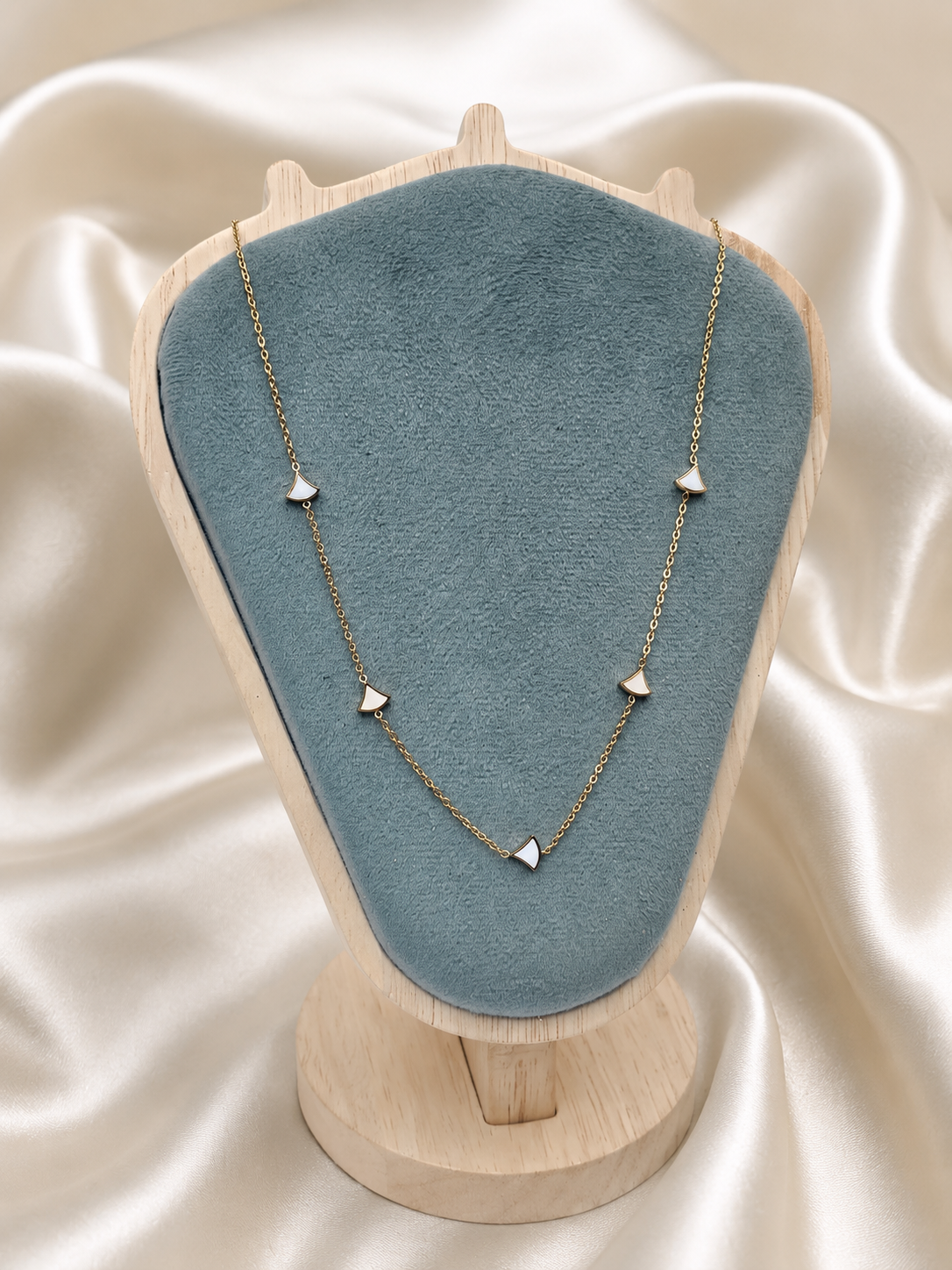 Pearl Fan Station Necklace