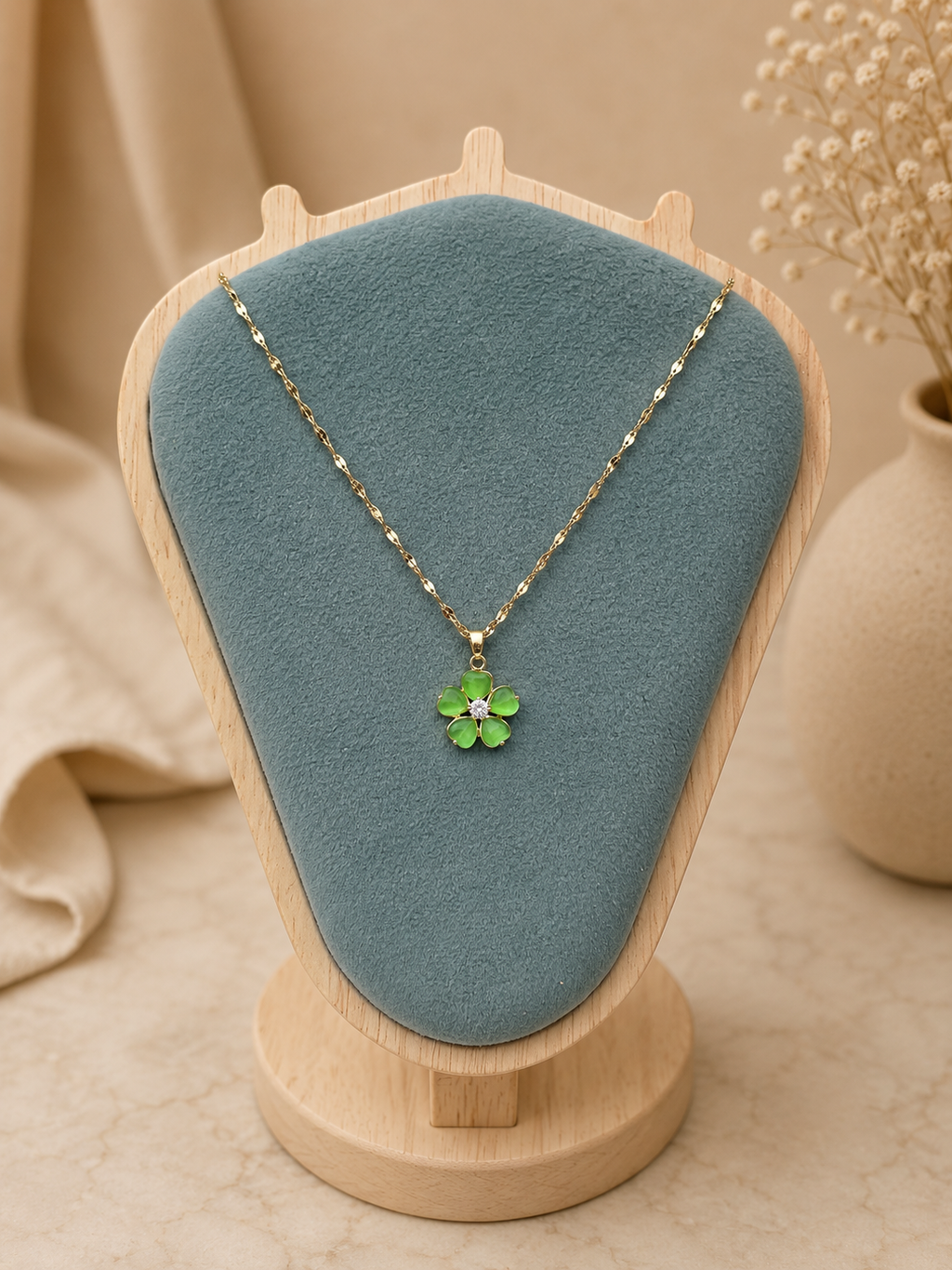Jade Green Flower Pendant Necklace