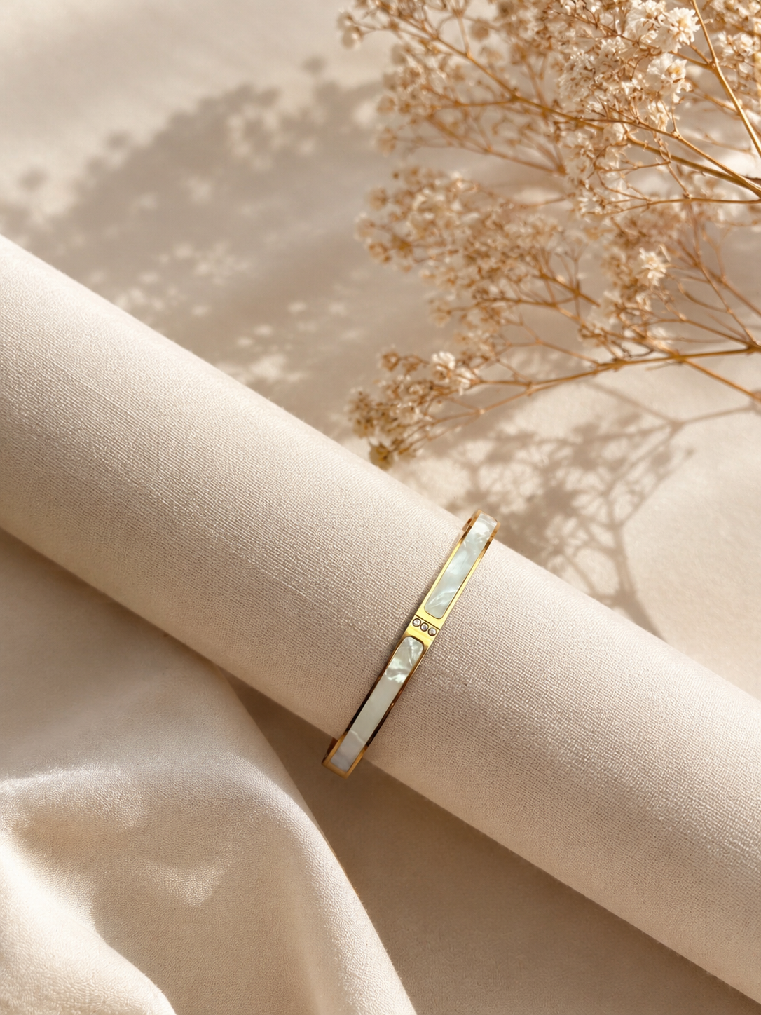 Luna Pearl Bangle