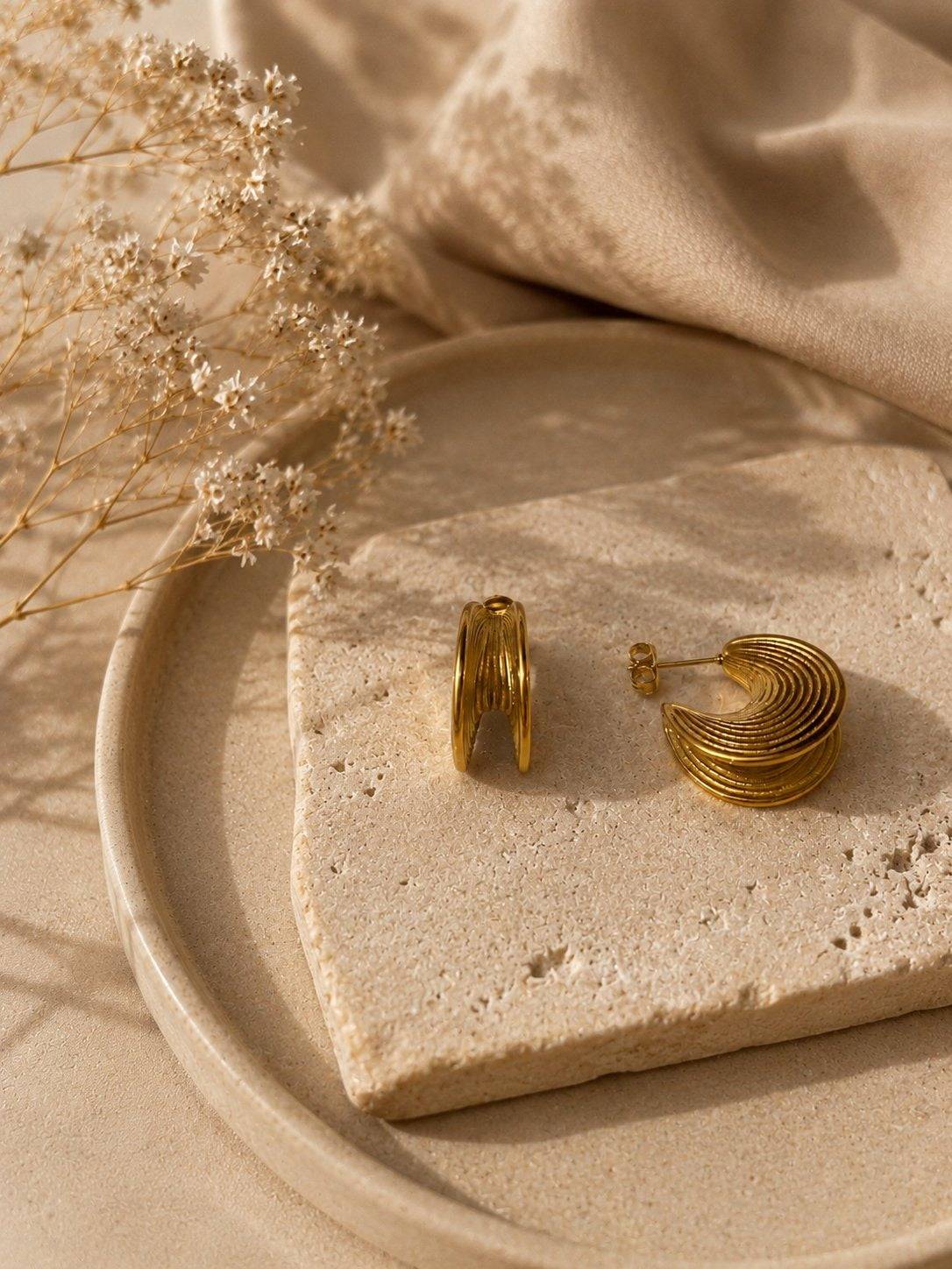Ribbed Spiral Hoops