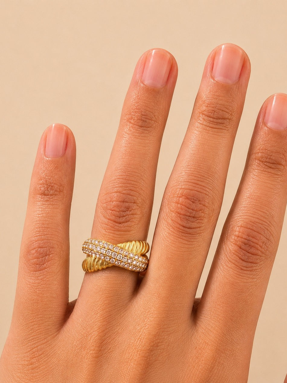 Criss-Cross Ring