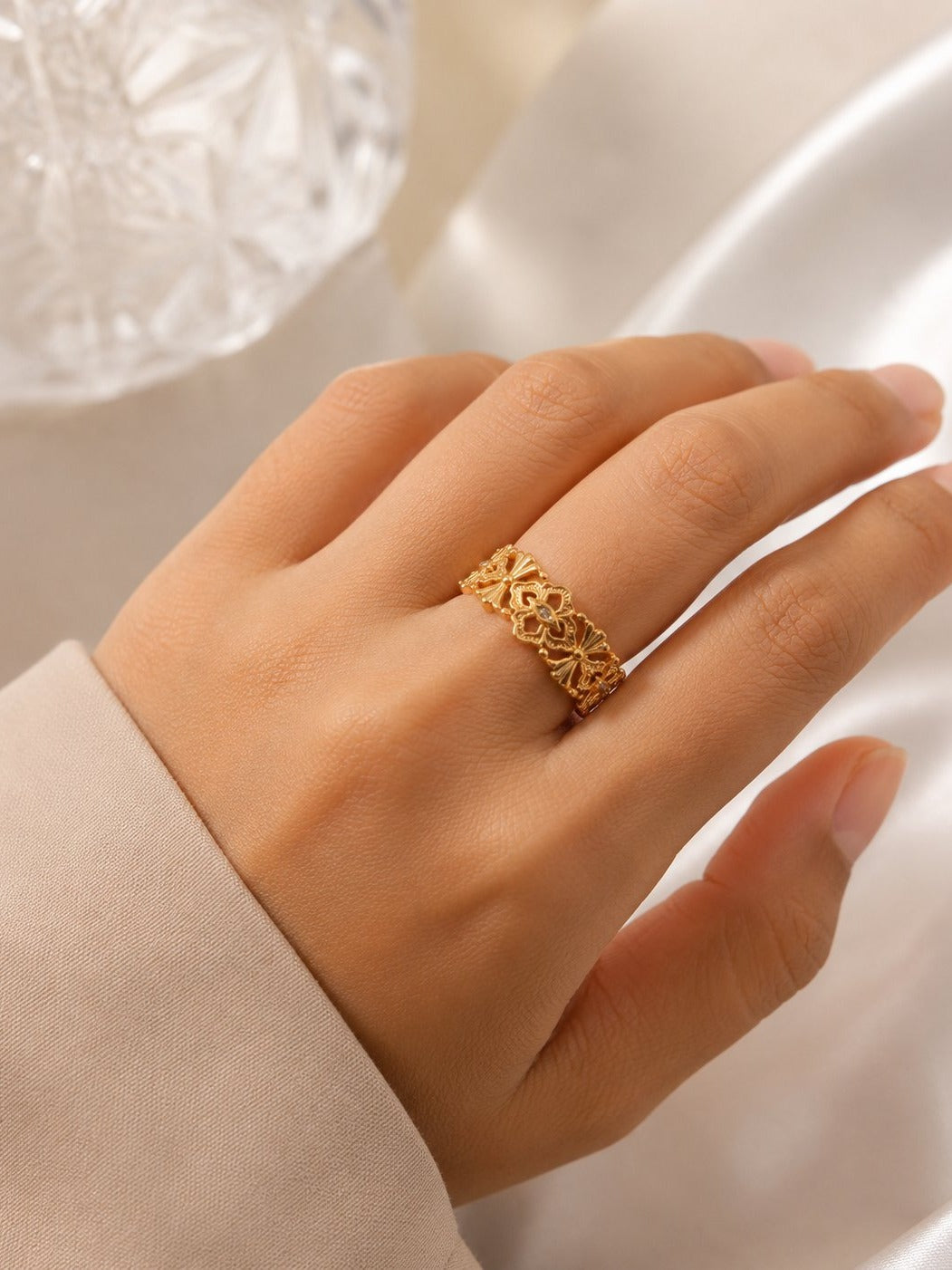 Floral Filigree Band