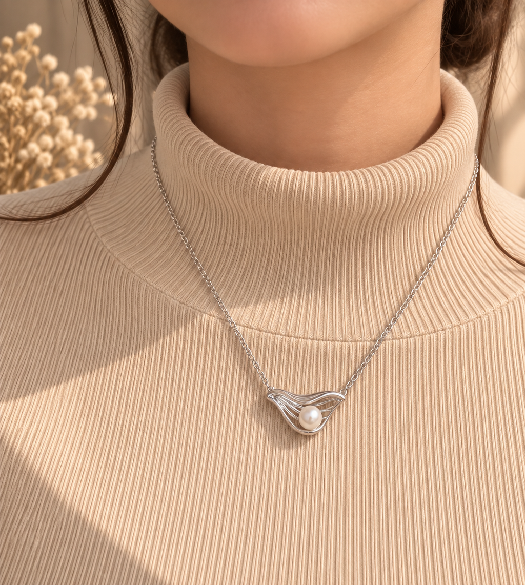 Silver Pearl Nest Necklace